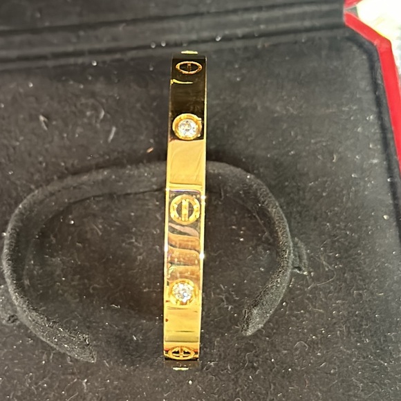 Cartier Love bracelet in 18k Rose Gold with 4 Diamonds in size 16 - Picture 4 of 4